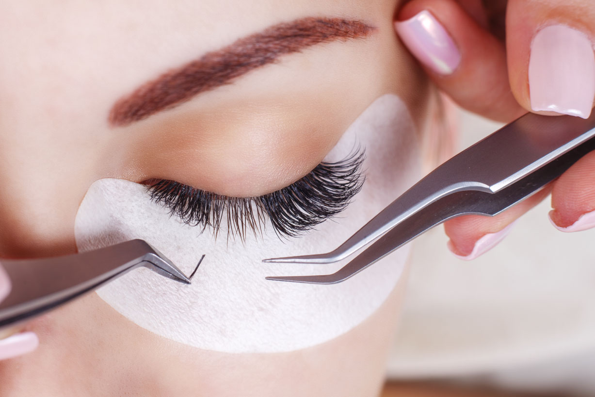 Close up lash extension appointment
